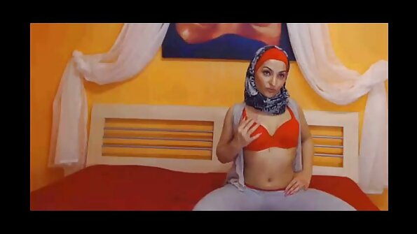 暗い髪のミンクスジネブラベルッチは公共の場でハードディックを吸ってクソ レズビアン アダルト ビデオ